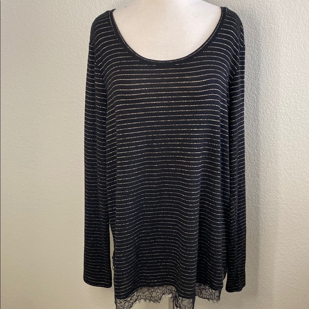 LC Lauren‎ Conrad Black and White Knit Top